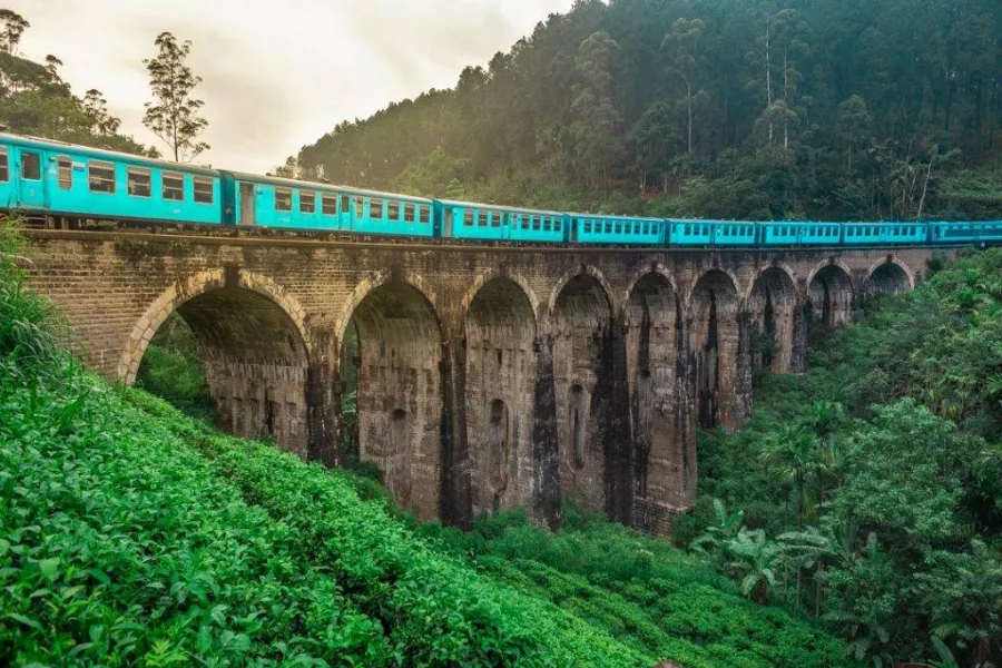 Ella Sri Lanka – Scenic Train Journeys, Hikes & Hidden Gems in the Hill Country