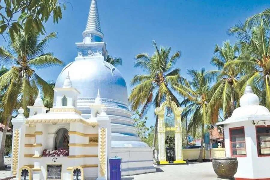 Nagadeepa Temple – Sacred Island Pilgrimage in Northern Sri Lanka