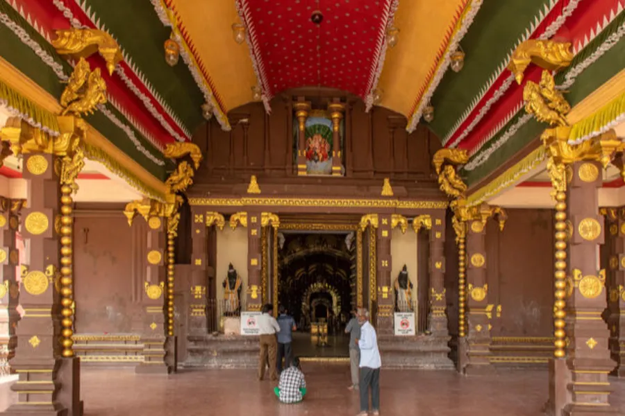 Nallur Kandaswamy Temple – Iconic Hindu Shrine in Jaffna, Sri Lanka