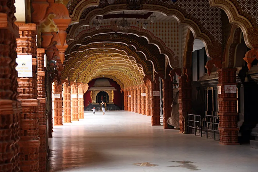 Nallur Kandaswamy Temple – Iconic Hindu Shrine in Jaffna, Sri Lanka
