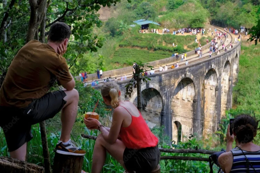 Nine Arch Bridge Ella – Iconic Colonial Railway Bridge in Sri Lanka