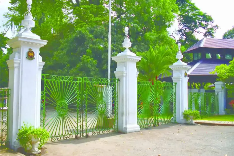 Royal Botanical Gardens Peradeniya – Explore Sri Lanka’s Largest Botanical Paradise