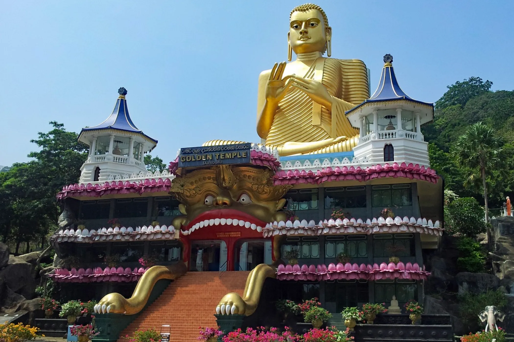 03 NIGHTS / 04 DAYS – CULTURAL TRIANGLE & HILL COUNTRY HIGHLIGHTS