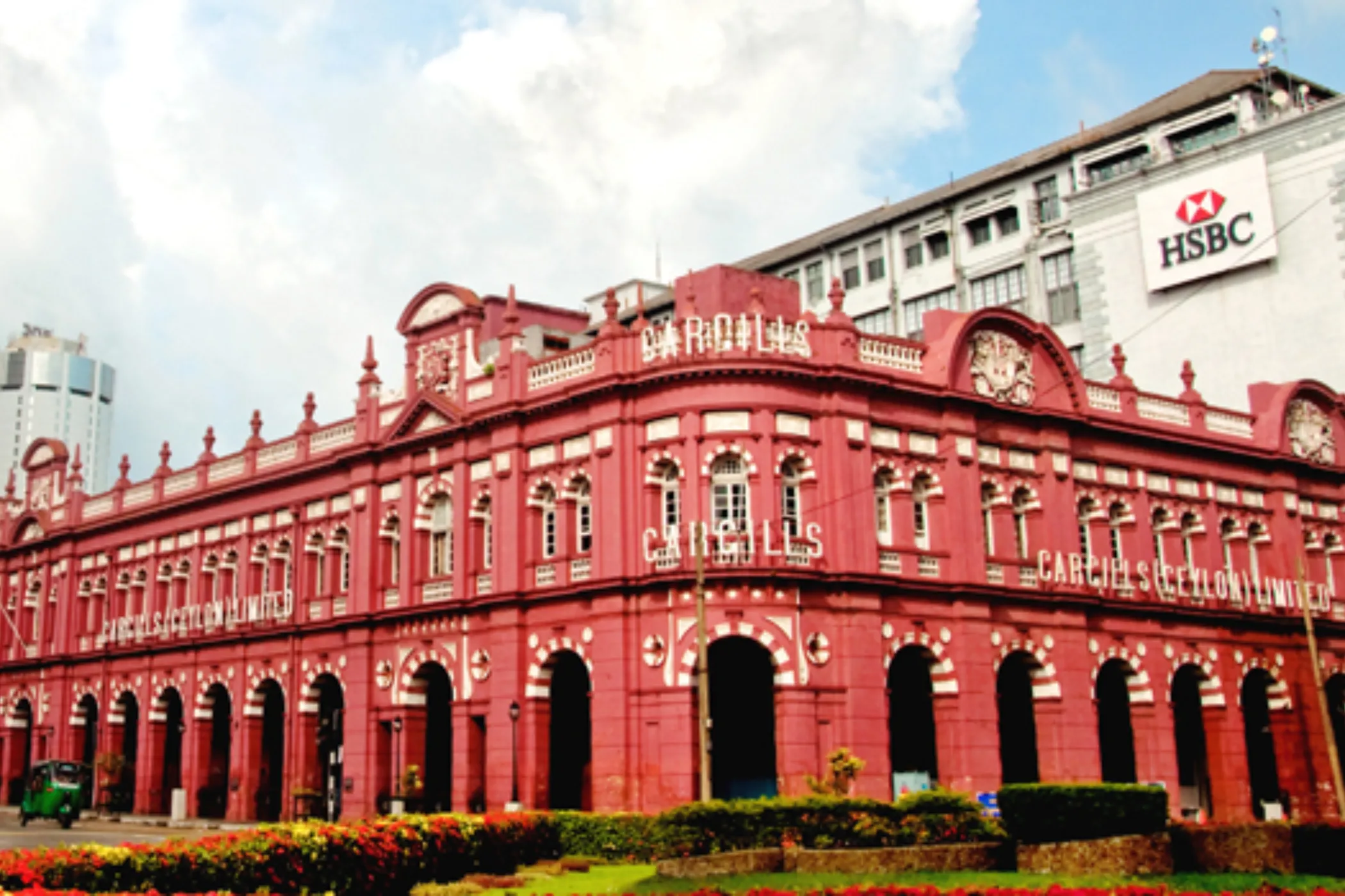 Serendib Horizons: 11-Day Sri Lanka North & South Tour | Viathra Leisure