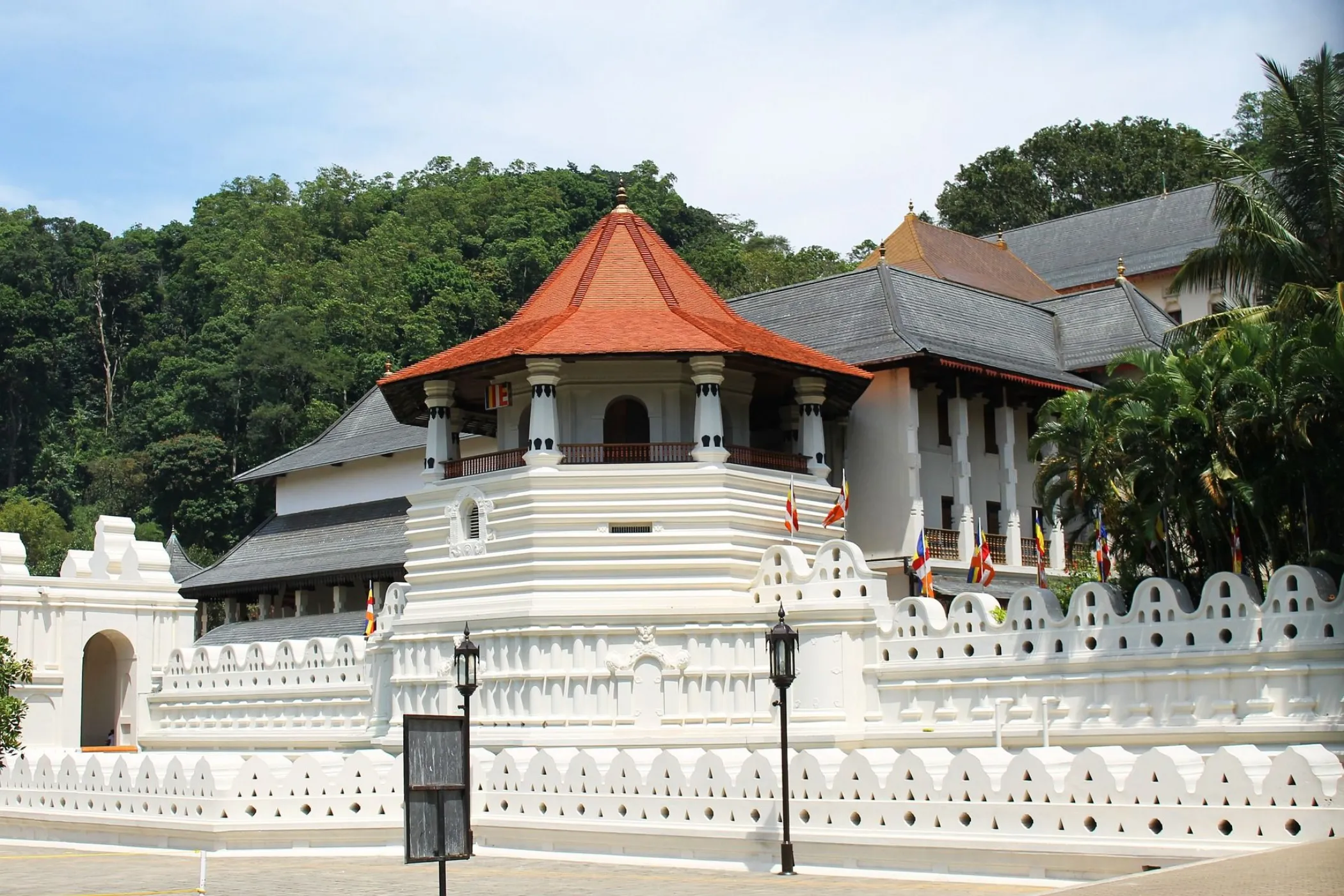 12-Day Sri Lanka Heritage & Coastal Wonders | Viathra Leisure