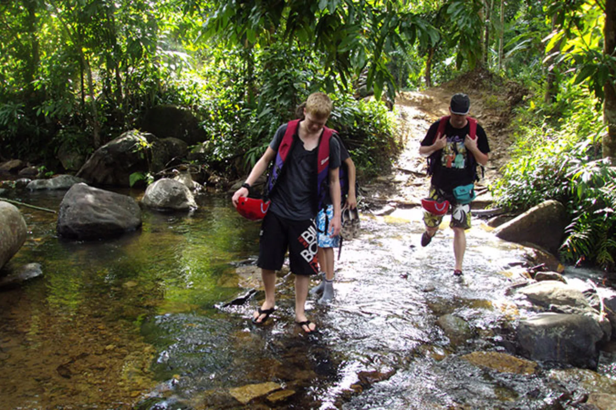 7-Day Adrenaline Escape in Sri Lanka: Rafting, Hiking & Ziplining Tour