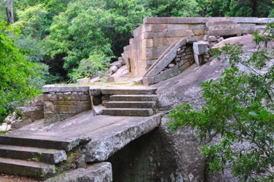 12-Day Northern Heritage & Cultural Trail of Sri Lanka – Anuradhapura to Kandy | Viathra Leisure