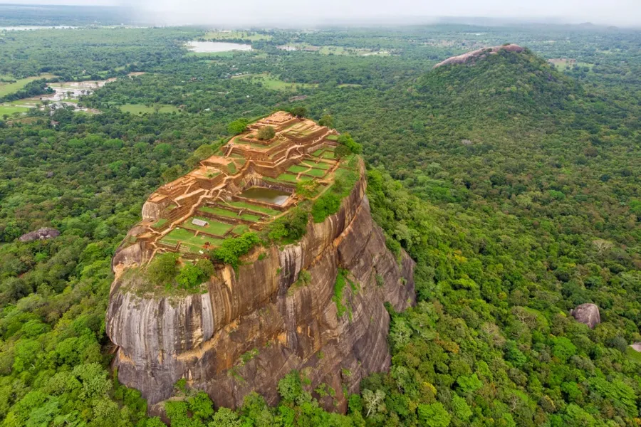 The Ceylon Signature: A Luxury Journey Through Sri Lanka | Viathra Leisure