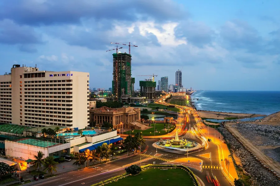 Colombo by Jeep – Full-Day City Tour | Viathra Leisure