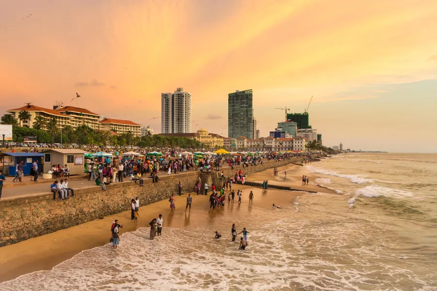 Colombo by Jeep – Full-Day City Tour | Viathra Leisure