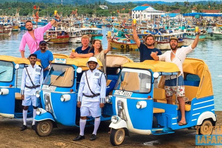 Colombo City Discovery by Tuk Tuk – Half-Day Urban Adventure