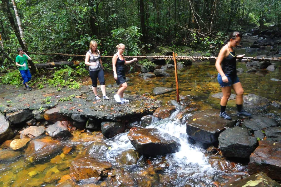Kitulgala Adventure Day Tour with White-Water Rafting – All-Inclusive from Colombo, Bentota, or Negombo