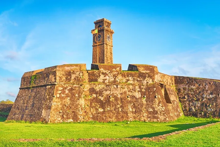 Mirissa Whale Watching & Galle Fort Tour – All-Inclusive Day Trip from Colombo or Bentota | Viathra Leisure